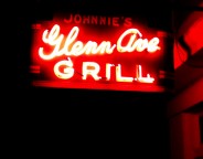 Johnnie's Glenn Avenue Grill